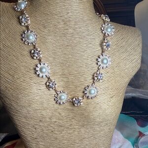 Elegant Pearl & Crystal Floral Necklace - Gold Tone